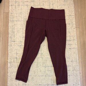 Athleta Burgundy Striped Salutation Stash Pocket II Textured 7/8 Tight